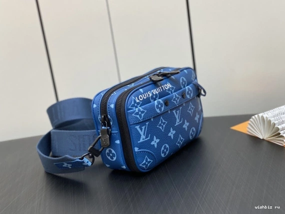 WIS LOUIS VUITTON Nano Alpha 1203